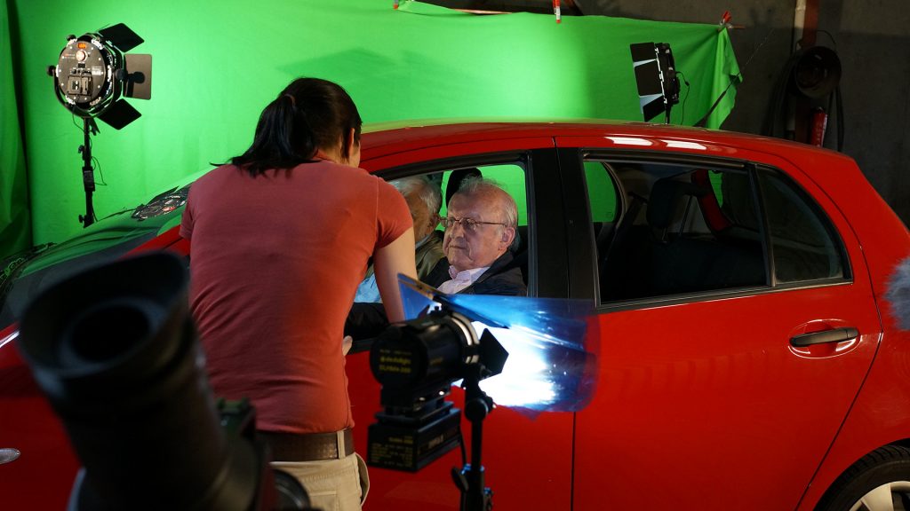 Der Green Screen macht vieles möglich und ist oft billiger. Wie das geht zeigt Videoexperte Lutz Dieckmann von der HD-Filmschule