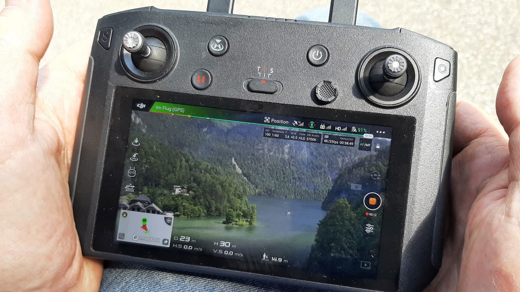 Perfekte Drohnenbilder leben von der Überraschng für den Zusschauer. Drohnenpilot Lutz Dieckmann zeigt wie das geht.